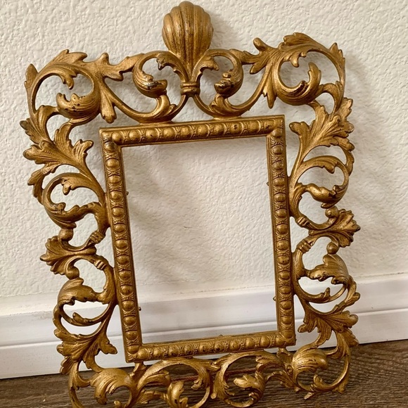 vintage victorian ornate brass picture frame 8/12” - Picture 11 of 11